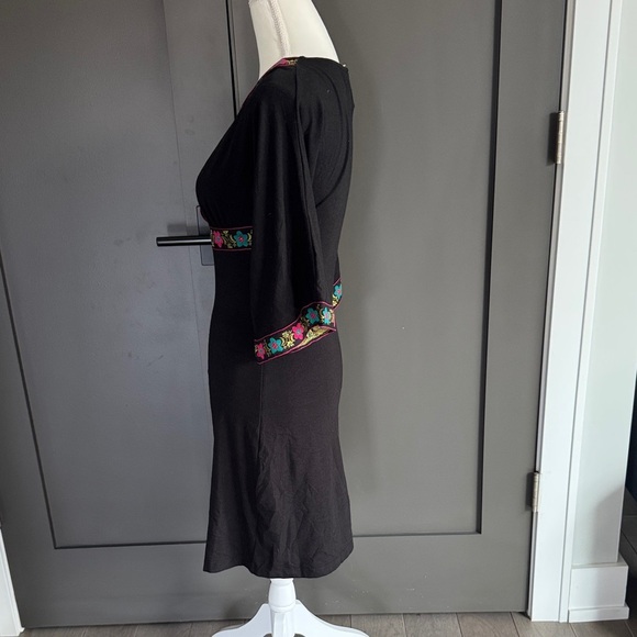 Rave Women’s Black Mini Dress with Floral Embroidery Size XS - Picture 4 of 9